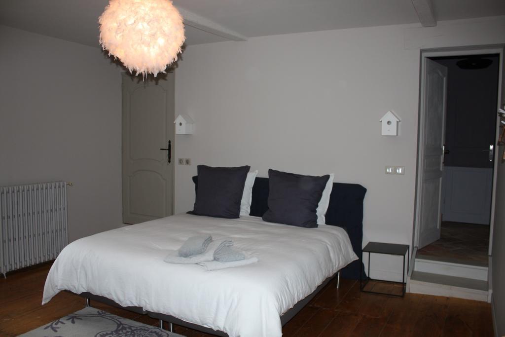 Bed In Bellongue Aucazein Zimmer foto